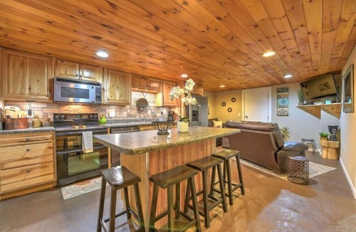 Bluff City House | Minutes to Johnson City, Kingsport, Bristol, Elizabethton
