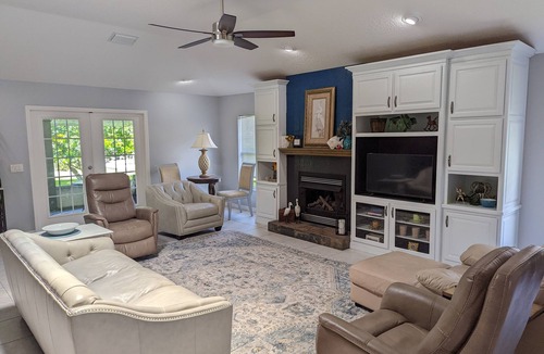 Piedmont House | Minutes to Spanish Springs and Sumpter Landing, pet friendly, renovated kitchen