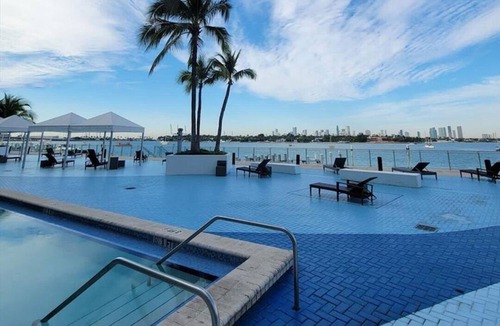South Beach Apartment | MIRADOR South 1 bed balcony direct bay view