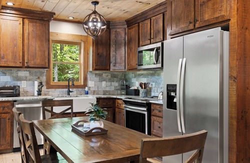 Mineral Bluff Cabin | Mobile Booking Special! Creekside-Private-Games-Firepit