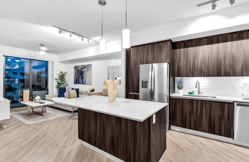 Doral Apartment | Modern 1 Bed in Downtown Doral With Free Parking
