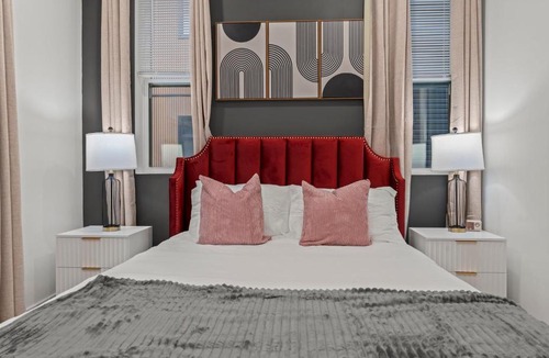 Mantua Apartment | Modern 1 BR Apartment Near Center City & University City