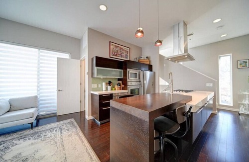 Wesley Heights House | Modern 1-BR Condo—Stylish Stay Near Uptown CLT!