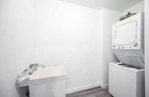 Coconut Grove Apartment | modern 2 bedroom in heart of coconut grove