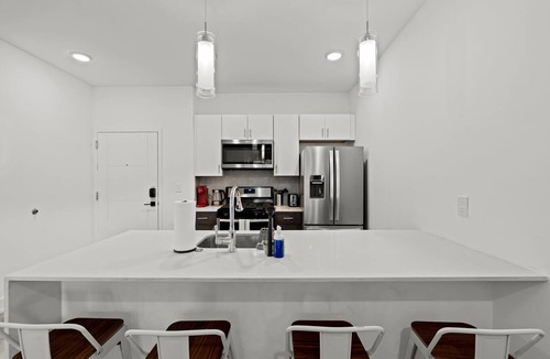 Olde Kensington Apartment | Modern 2BD | Sleeps 6 | Northern Liberties