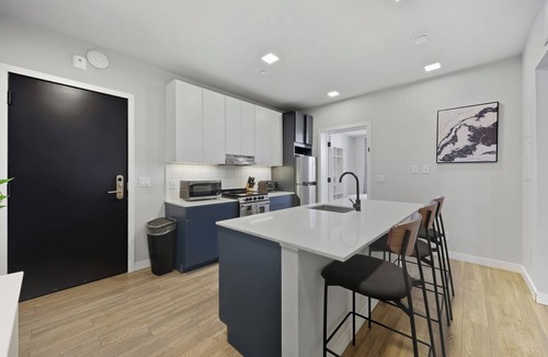 Northern Liberties Apartment | Modern 2BR, 1BA Apartment in Great Location