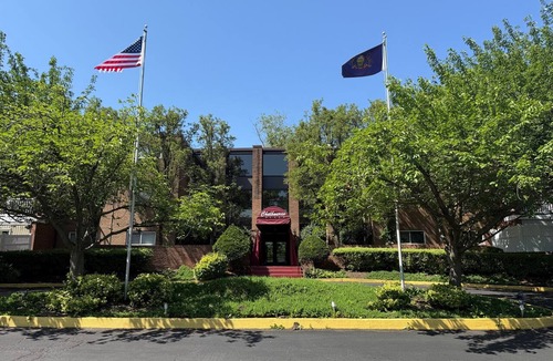 Elkins Park Apartment | Modern 2BR/2BA | Extended Stay Discounts