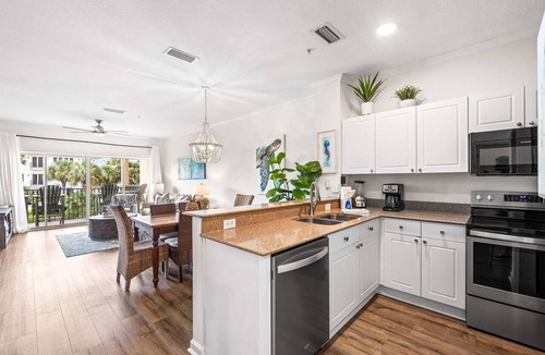 Frangista Beach Condo | Modern 2br/2ba, Pet friendly, steps to private beach access and restaurants!