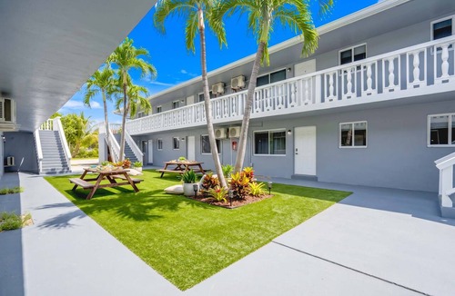 Poinciana Park Apartment | Modern 2BR Near Beach, Airport & Las Olas