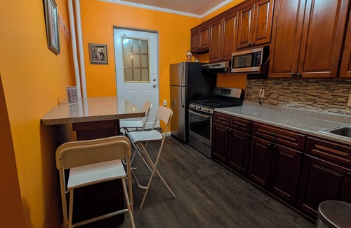 Guttenberg House | Modern 2BR Retreat Near NYC, Clean, Cozy, Private & Fully Equipped