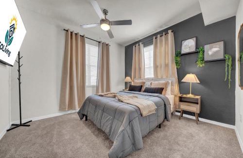 Westchase Apartment | Modern 2br2ba Pool Gym Near Airport #8