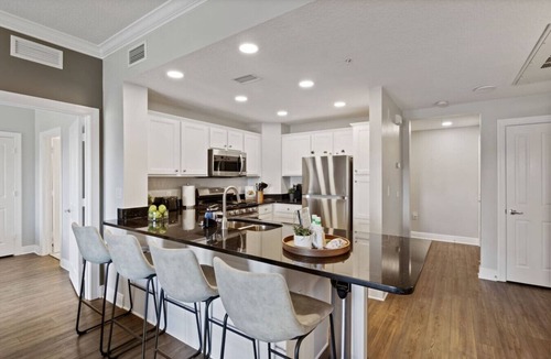 Reunion Condo | Modern 3-bed, 2-bath condo minutes from Disney!