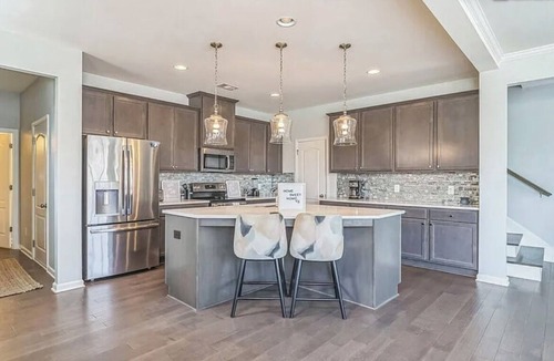 Fairburn House | Modern 3-bedroom townhome minutes away from Atlanta International Airport