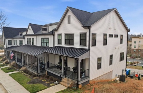 Waxhaw House | Modern 3-BR Townhome—Just Steps to Downtown Waxhaw!