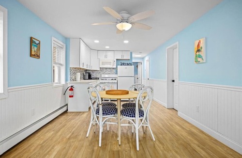 Ventnor City Apartment | Modern 3BR - 1.5 Blks to Sand - Beach Gear Incl