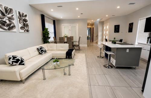 Orlando Villa | Modern 3BR Family Home Near Shops & Disney