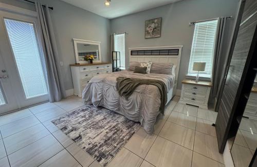 Orlando Villa | Modern 3BR Family Home Near Shops & Disney