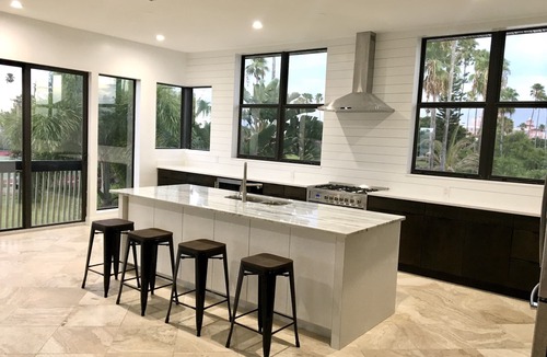 Vina Del Mar Island House | Modern 4 bed/2bath Beach House Casa de la playa By the Don Cesar