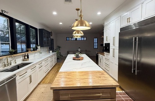 Roselle Park House | Modern 4BR Home with Pool Near NYC & MetLife Stadium