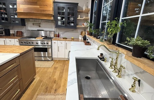 Roselle Park House | Modern 4BR Home with Pool Near NYC & MetLife Stadium
