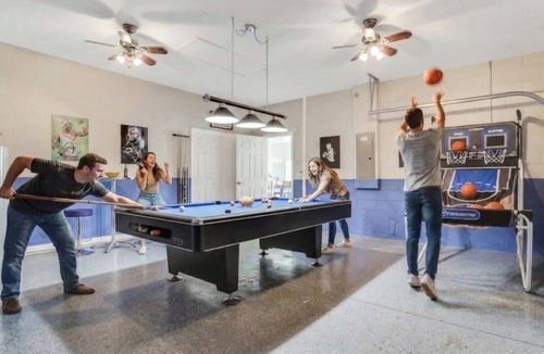 Cumbrian Lakes Villa | Modern 5-Bedroom Villa with secluded Pool & Games Room only 10 miles from Disney