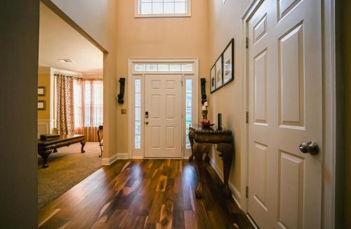 Lilburn House | Modern 5BR Retreat with Office Fully Furnished