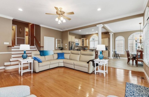 North End Condo | Modern 5BR Shore Escape – Elevator, Cabana Room & Steps to Boardwalk