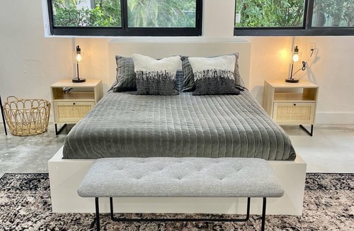 Ludlam Other | Modern and luxury 5 acres farm house in Miami Fl.