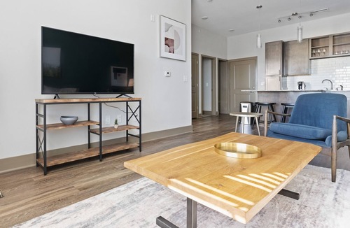 Thompson's Station Apartment | Modern Apartment in Prime Location (ID7923X25)