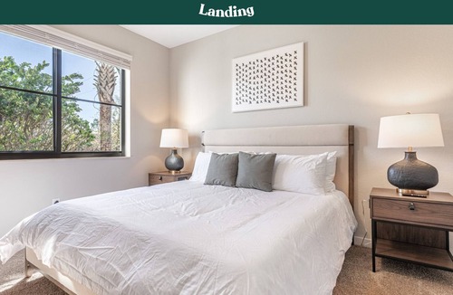 Three Oaks Apartment | Modern Apartment in Prime Location (ID7971X55)