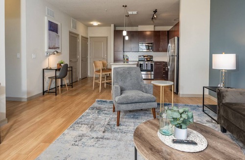 Baldwin Park Apartment | Modern Apartment in Prime Location (ID4310X2)