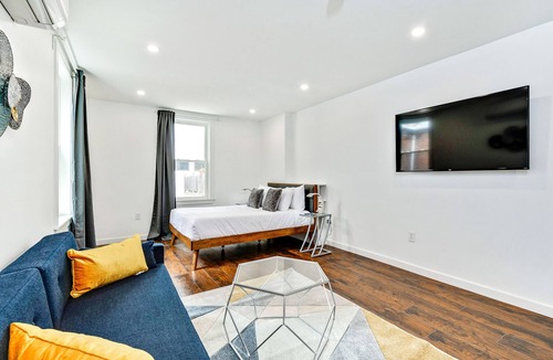 Center City West Apartment | Modern Apartment next to Rittenhouse