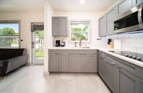 Victoria Park Apartment | Modern Apt Near Las Olas Beach