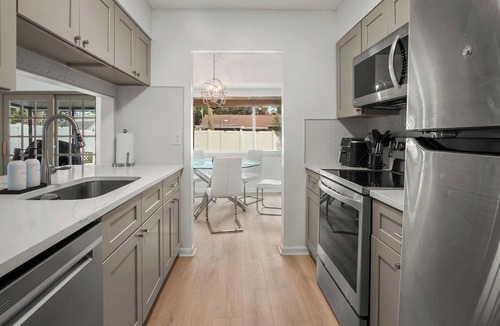 Anona House | Modern & Beachy 3bd/2bth Largo Escape!