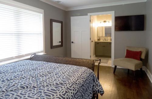 Chosewood Park House | Modern Bungalow Near Downtown