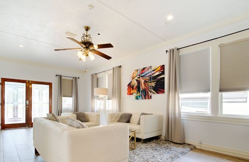 Historic Ybor House | Modern Bungalow YBOR City Mins from Downtown Tampa