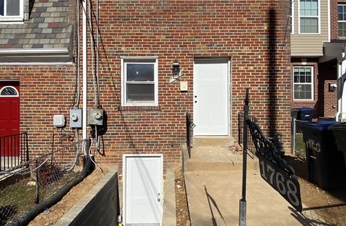 Anacostia Apartment | Modern Chic Basement in Historic Anacostia, Close to Waterfront, Navy Yard
