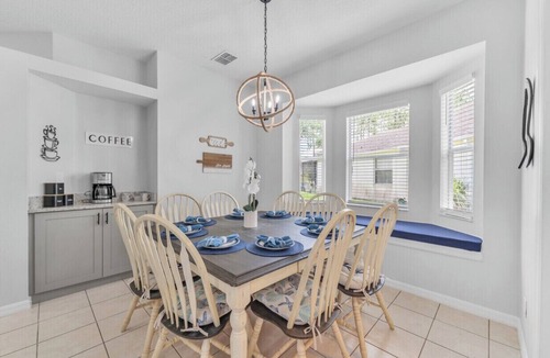 Calabay Parc House | Modern Coastal Farm House