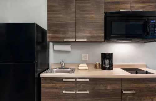 Augusta Hotel | Modern Comfort in Augusta | Ideal for Business, Leisure & Extended Stays