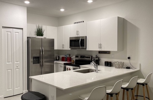 Homestead House | Modern comfortable brand new home in South Florida