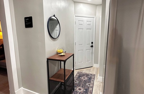 Constable Hook Apartment | Modern Comfy 2 Bedroom Apartment