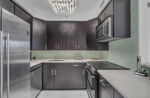 West Avenue Condo | Modern condo, Prime location Miami Beach
