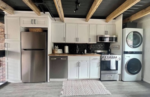 Beech Mountain Condo | Modern Condo | Walk to Slopes | 3BR Pet Friendly