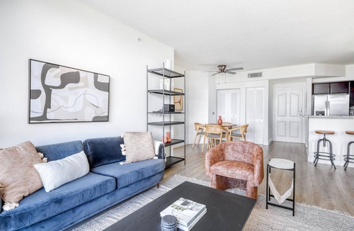 West Little Havana Apartment | Modern Coral Gables 2BR w/W/D, Pool & Gym, near Shops, by Blueground