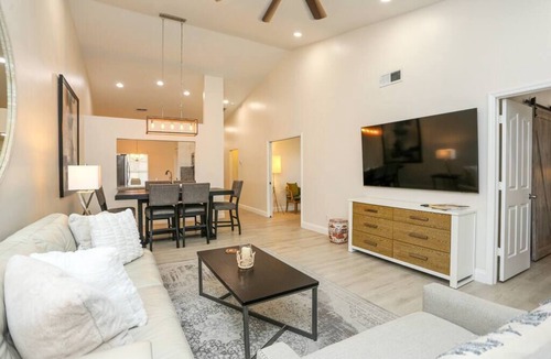 Lely Golf Estates House | Modern Cozy Lakeside retreat with stunning view