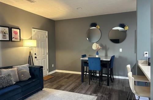 Downtown Decatur House | Modern Cozy Retreat Close to Downtown & Midtown