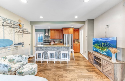 North Bergen House | Modern & cozy studio close to NYC | No car needed!