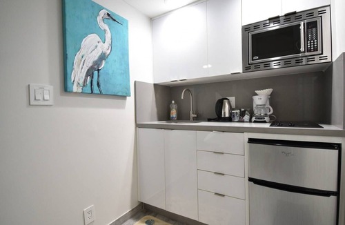 Hollywood Apartment | Modern Deluxe Loft Hollywood Beach Unit # 8