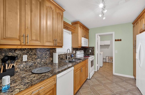 Eisenhower House | Modern Executive Stay at 211 South Lake Drive – Lehigh Acres, FL