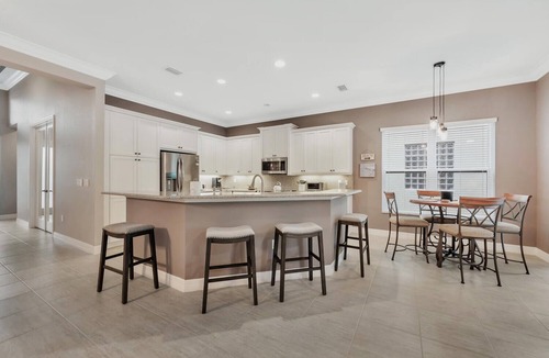 Naples House | Modern, Fresh Coastal Retreat in North Naples